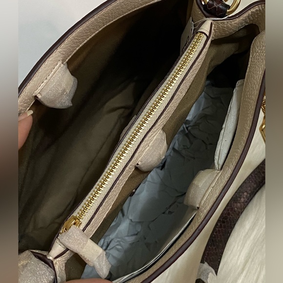 NWT Coach Two Way Shoulder Bag - Picture 7 of 11